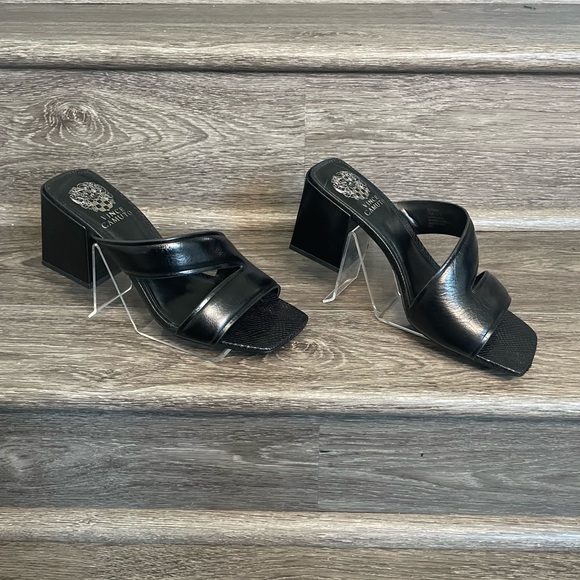 Vince Camuto Sandals *Flaw - Picture 5 of 16